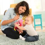 LAMAZE Παιχνίδι ανακάλυψης Φιόνα που φρερουγίζει - Image 2