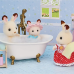 SYLVANIAN FAMILIES Bath & Shower Set - Image 4
