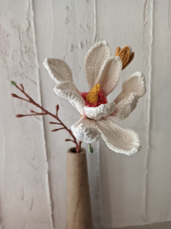 Random CraftWorks Πλεκτή Μανόλια - Crocheted Magnolia - Image 2