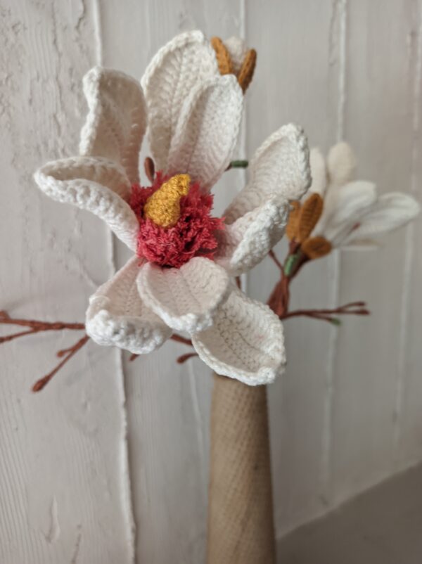 Random CraftWorks Πλεκτή Μανόλια - Crocheted Magnolia