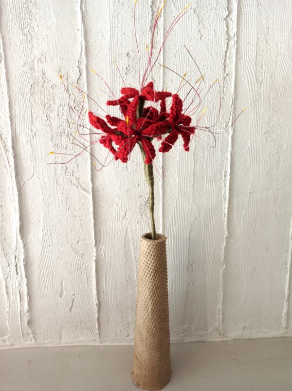 Random CraftWorks Πλεκτή Υμενοκαλλίδα (Κρίνος Αράχνη) - Crocheted Spider Lily - Image 2