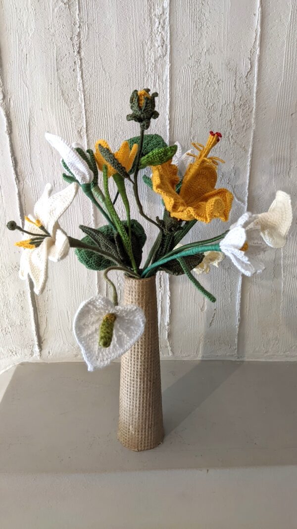 Random CraftWorks Πλεκτό Ανθούριο - Crocheted Anthurium - Image 3