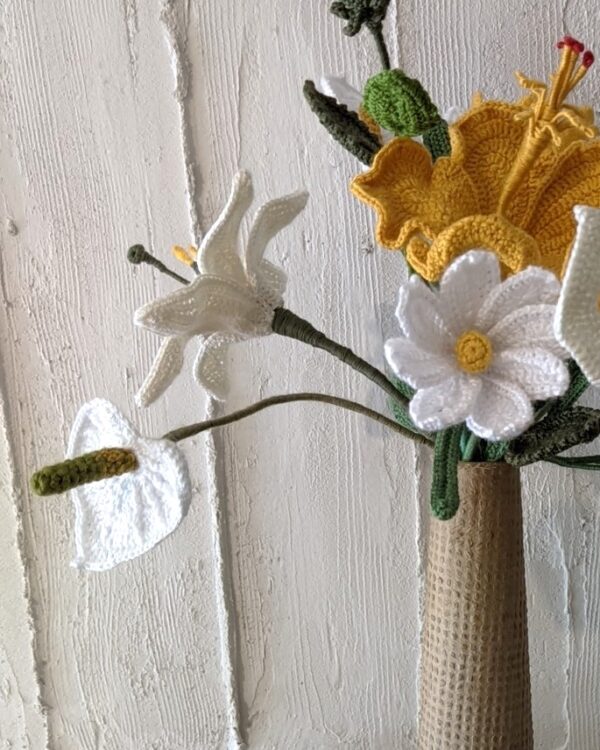 Random CraftWorks Πλεκτό Ανθούριο - Crocheted Anthurium - Image 2