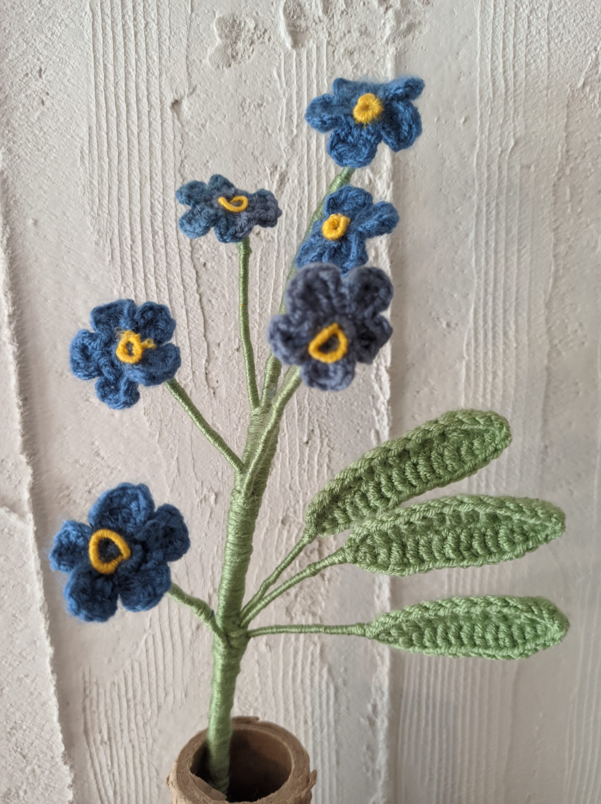 Random CraftWorks Πλεκτό Μη Με Λησμόνει - Crocheted Forget Me Not flower - Image 4