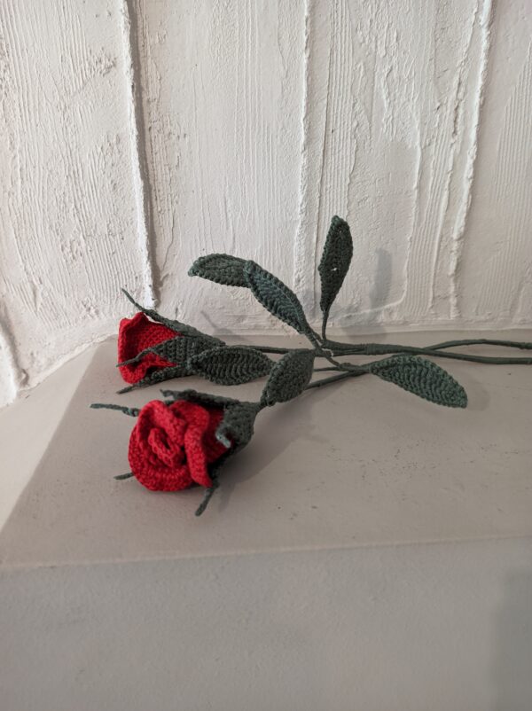 Random CraftWorks Πλεκτό Τριαντάφυλλο - Crocheted Rose - Image 5