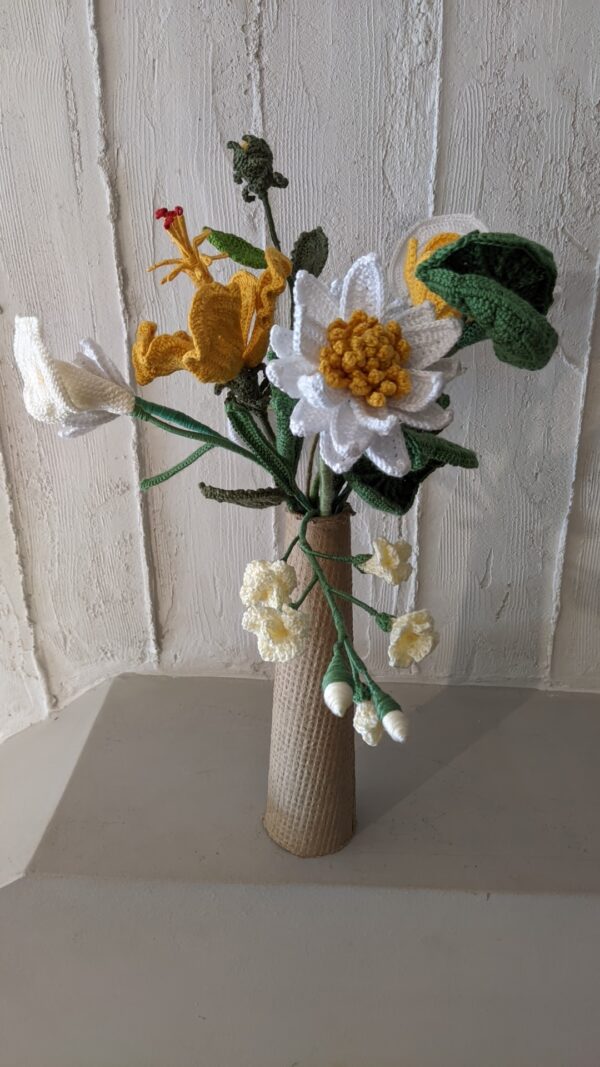 Random CraftWorks Πλεκτός Λωτός - Crocheted Lotus Flower - Image 5