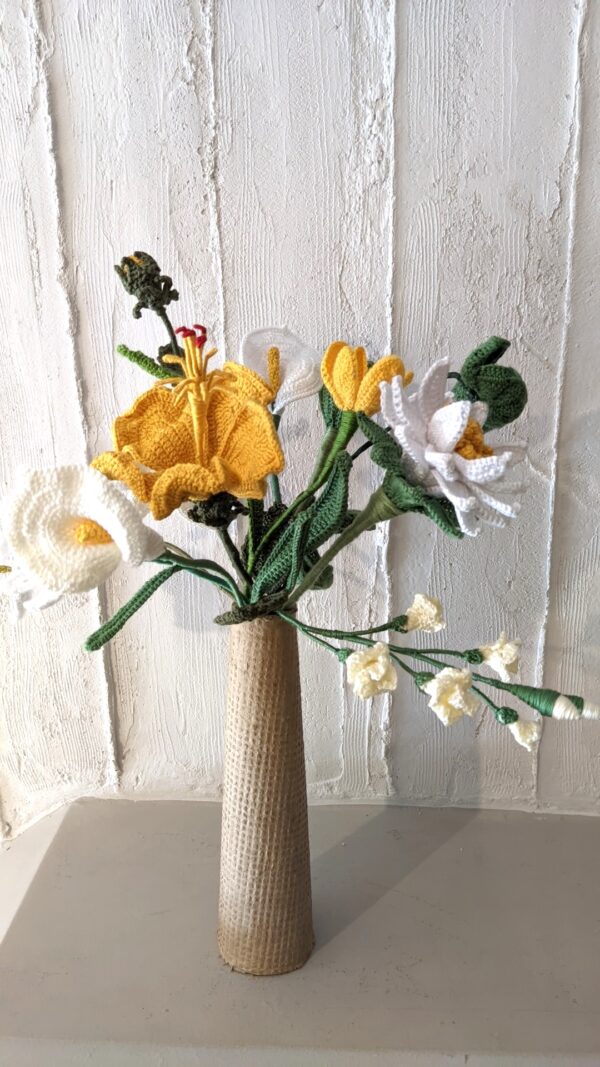 Random CraftWorks Πλεκτή Κάλλα - Crocheted Calla Lily - Image 5