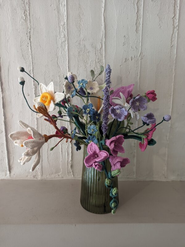 Random CraftWorks Πλεκτή Φρέζια - Crocheted Freesia - Image 8
