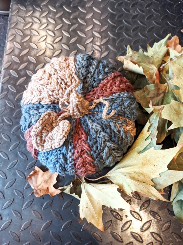 Random CraftWorks Πλεκτή Κολοκύθα - Crocheted Varigated Braided Pumpkin - Image 4