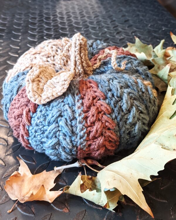 Random CraftWorks Πλεκτή Κολοκύθα - Crocheted Varigated Braided Pumpkin - Image 2