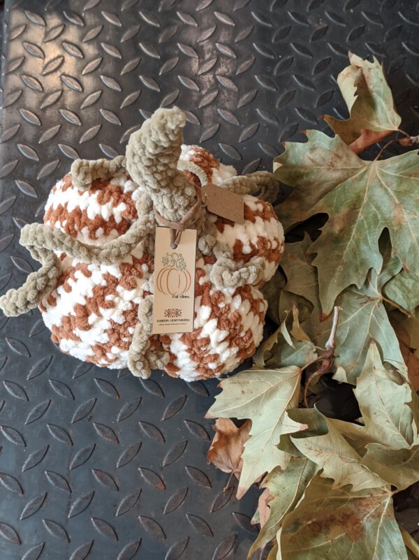Random CraftWorks Πλεκτή Κολοκύθα Σενίλ Ριγέ - Crochet Velvet Striped Pumpkin - Image 2