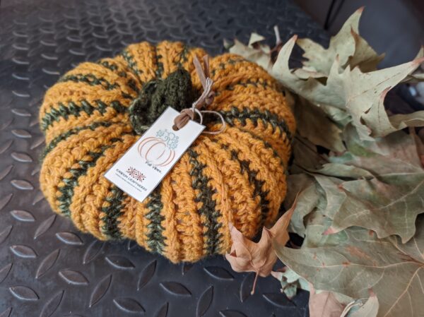 Random CraftWorks Πλεκτή Ριγέ Κολοκύθα - Crocheted Green Striped Pumpkin - Image 4