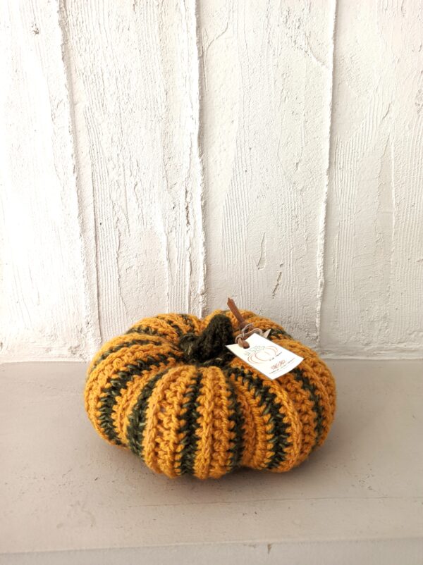 Random CraftWorks Πλεκτή Ριγέ Κολοκύθα - Crocheted Green Striped Pumpkin
