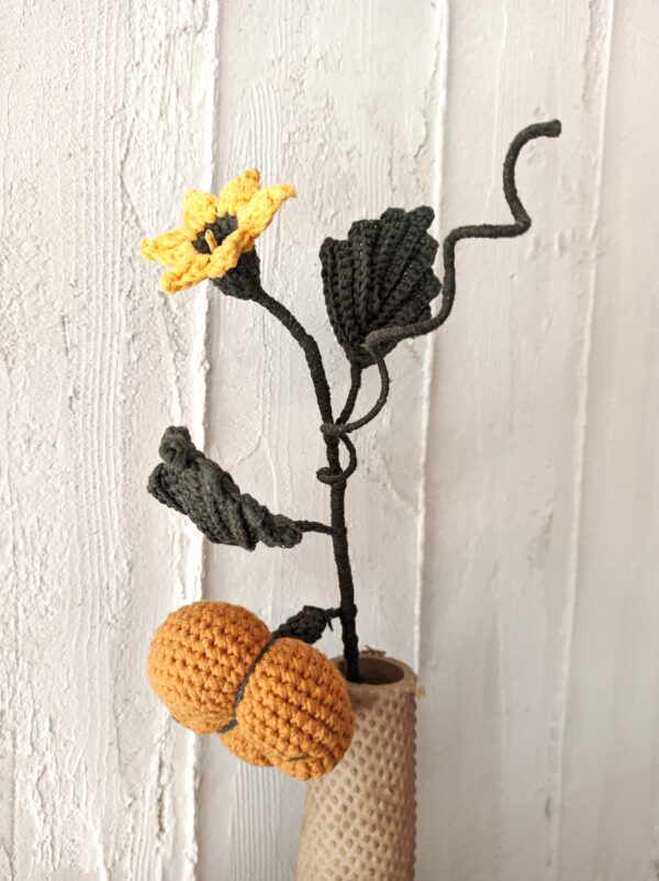 Random CraftWorks Πλεκτό Κλαδί με Κολοκύθα - Crocheted Pumpkin Branch - Image 4